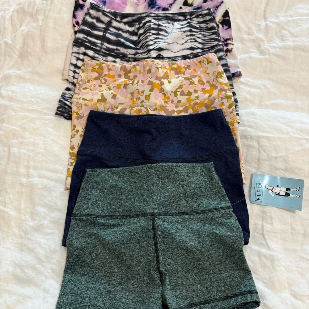 Fleo Shorts - small - Picture 1 of 2